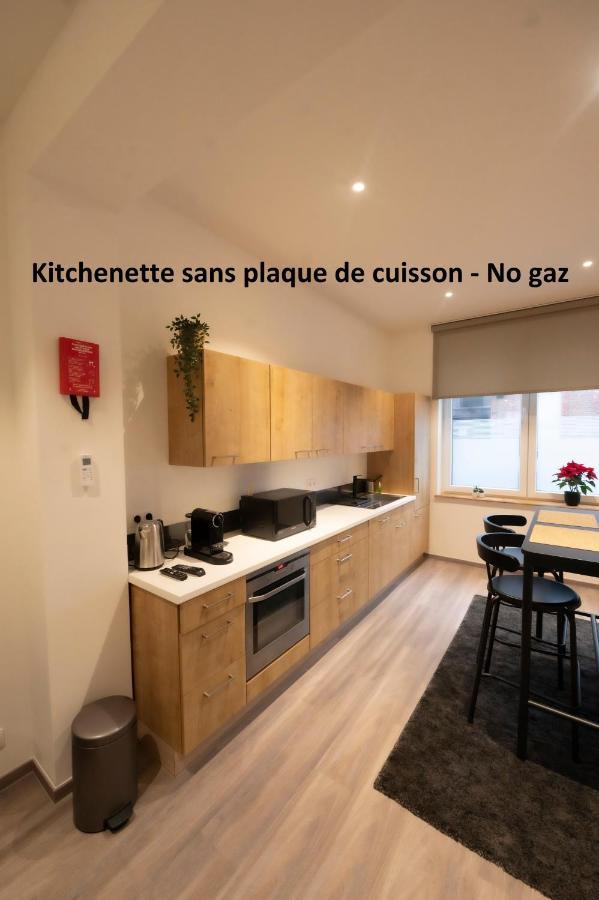 Les Gites Du Palais 디넝 외부 사진